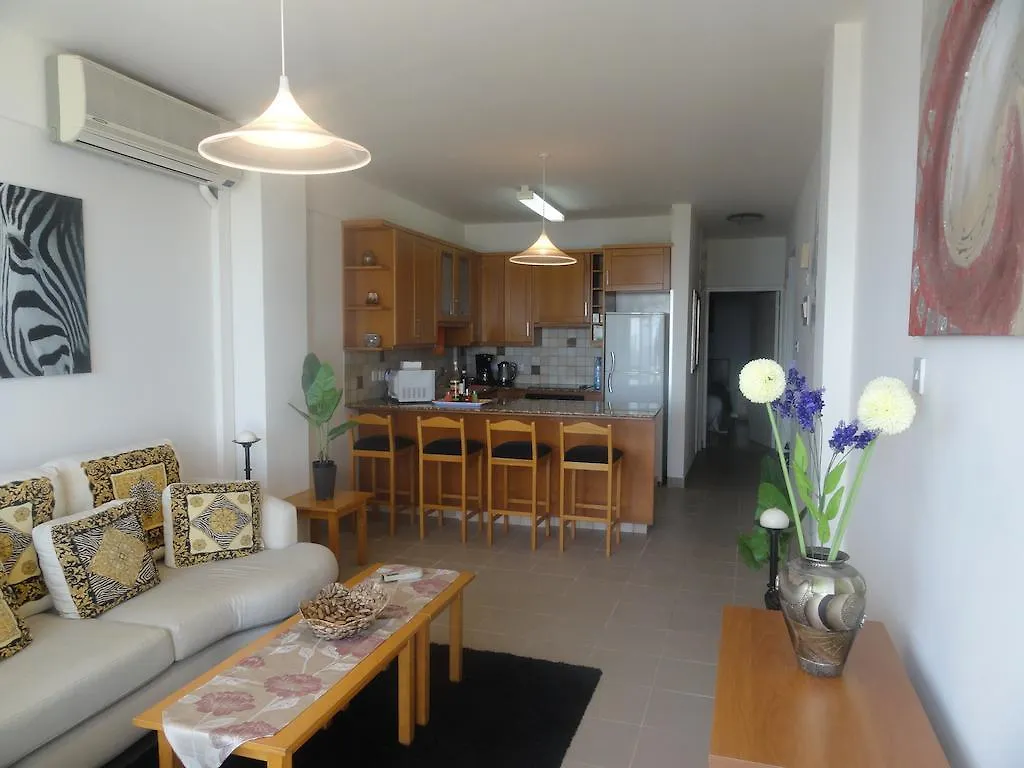 Sunorama Beach Apartment Larnaca